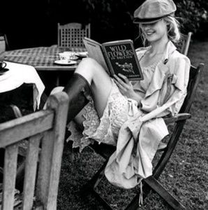 Meet your Posher, Dee